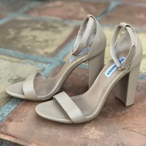 Steve Madden Carrson nude heels